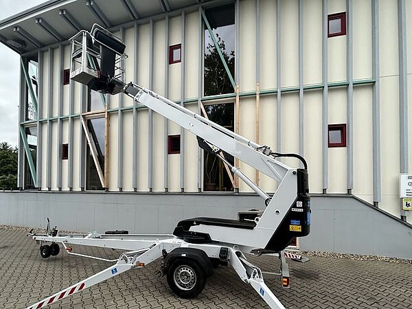 Anhänger Teleskop Arbeitsbühne DINO 150T - ausgefahren