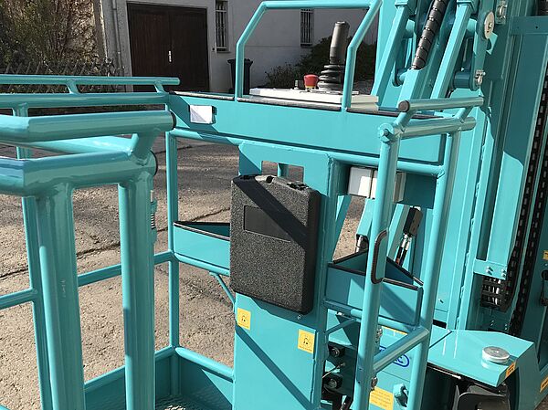 HELIX 1004XL – mit sicherer Plattform und intuitiver Steuerung