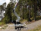 Anhänger Hubsteiger DINO 180XTB II im Einsatz beim Baumschnitt