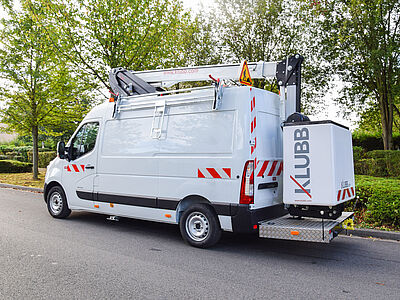 KLUBB KL42P – Hochleistungs-Arbeitsbühne für maximale Reichweite und präzise Höhenzugänge im Außeneinsatz