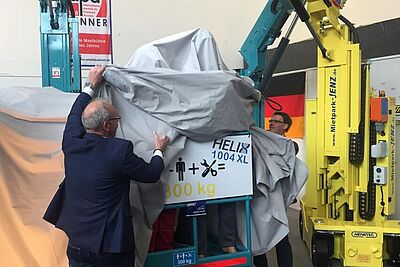 Enthüllung der HELIX 1004XL